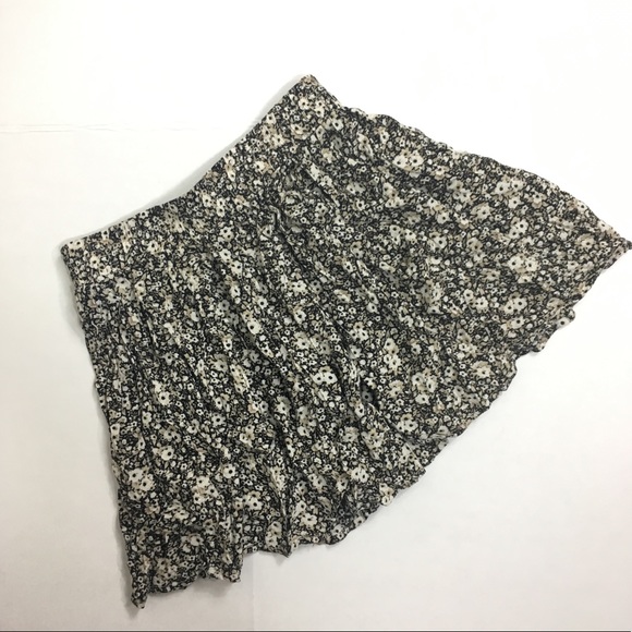 Brandy Melville Circle Skirt - Picture 2 of 5